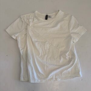 H&M White Short Sleeve Knotted Tee